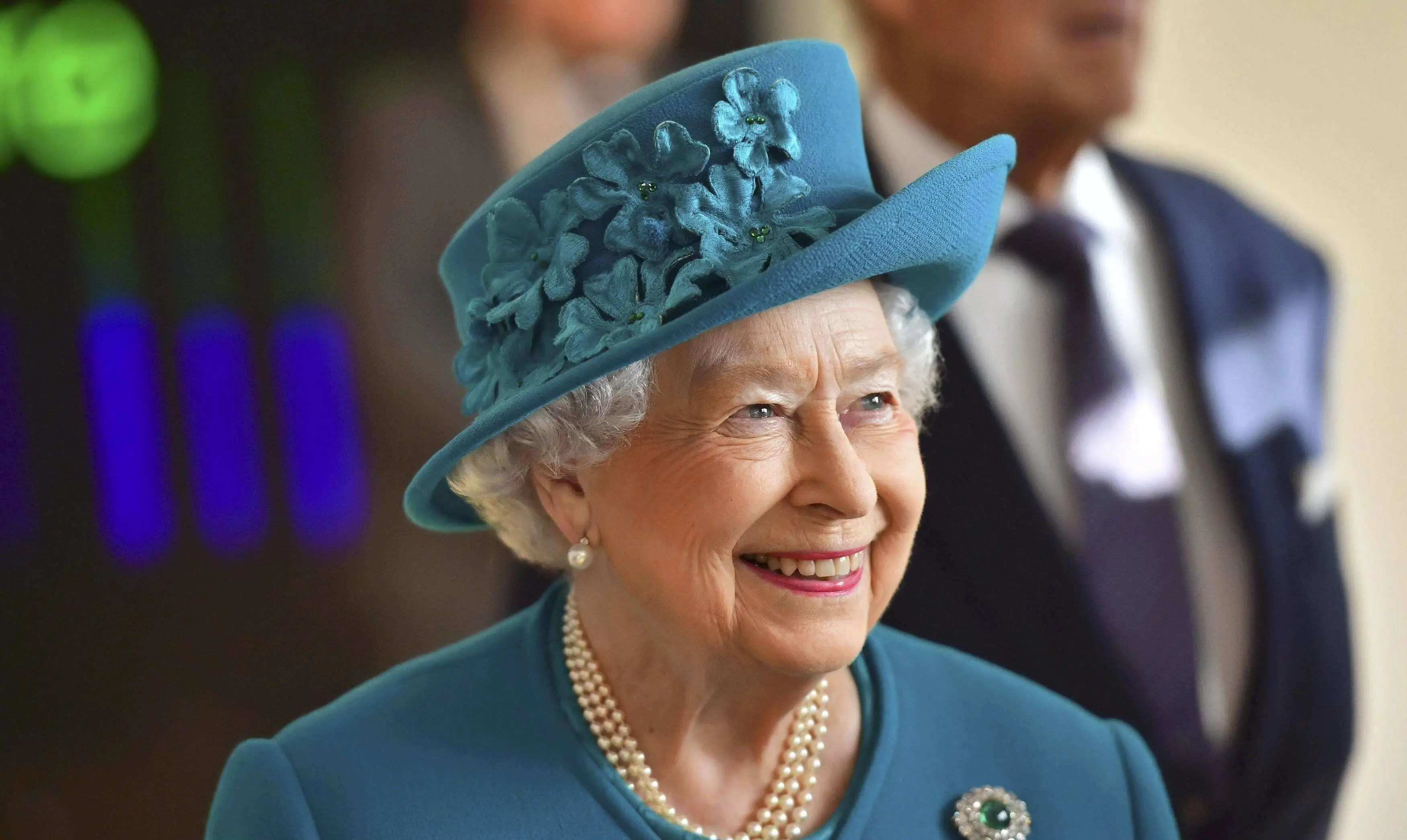 英女王伊丽莎白二世:隐藏的段子手...