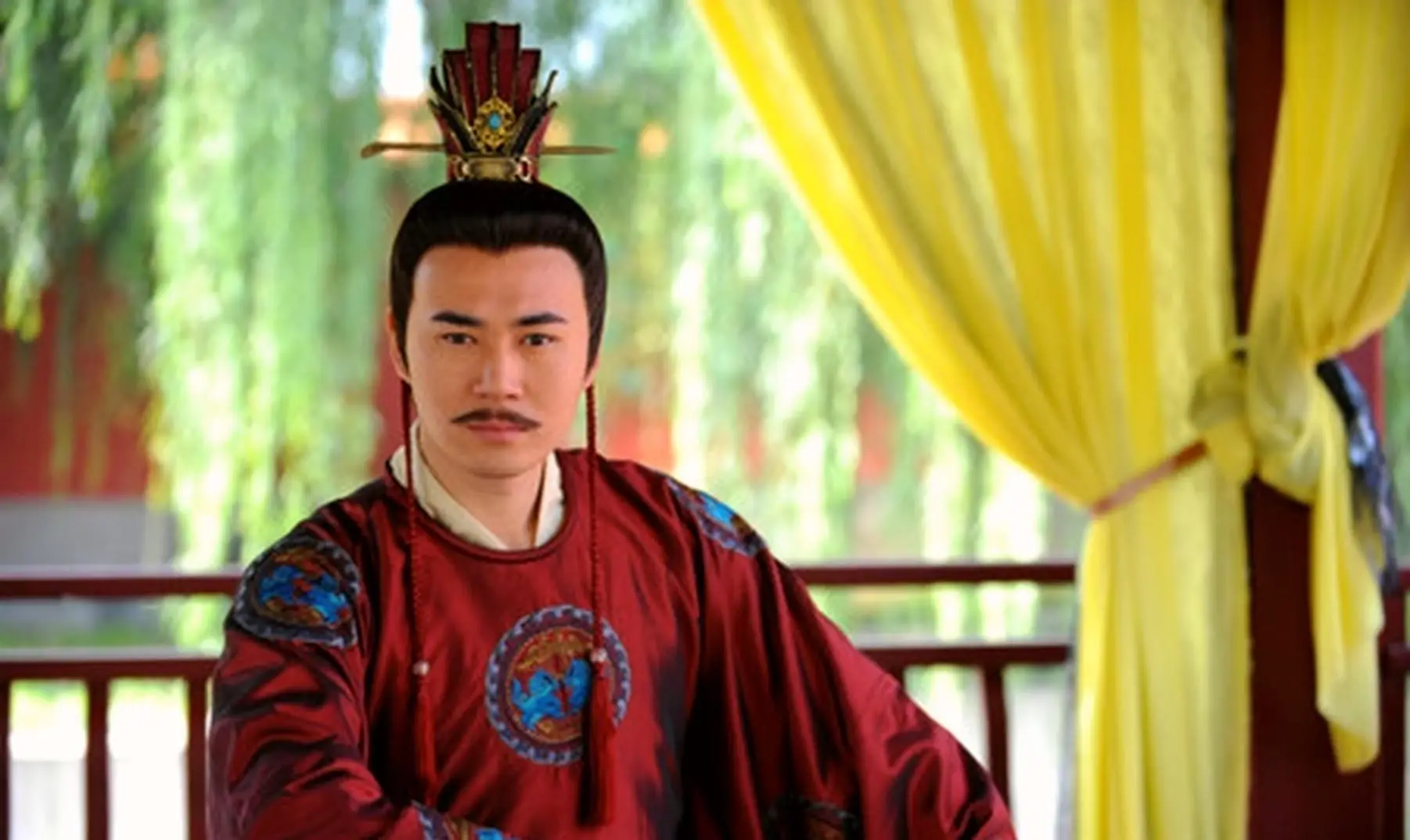 帝王之气男人长相特征 君王自称寡人啥意思