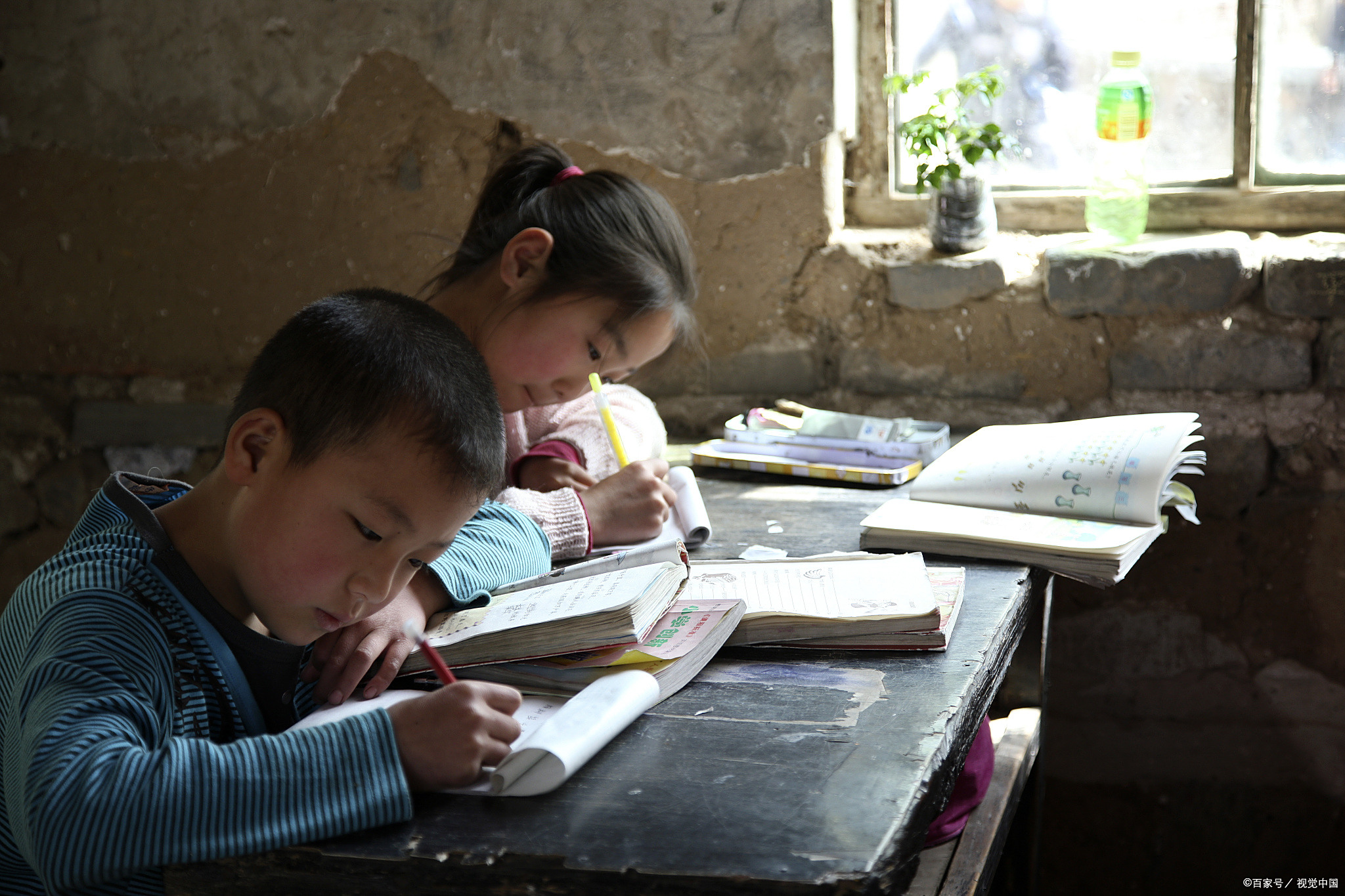 揭秘“约贫困学生”软件黑产链：当交友平台变成猎艳工具的内幕解析