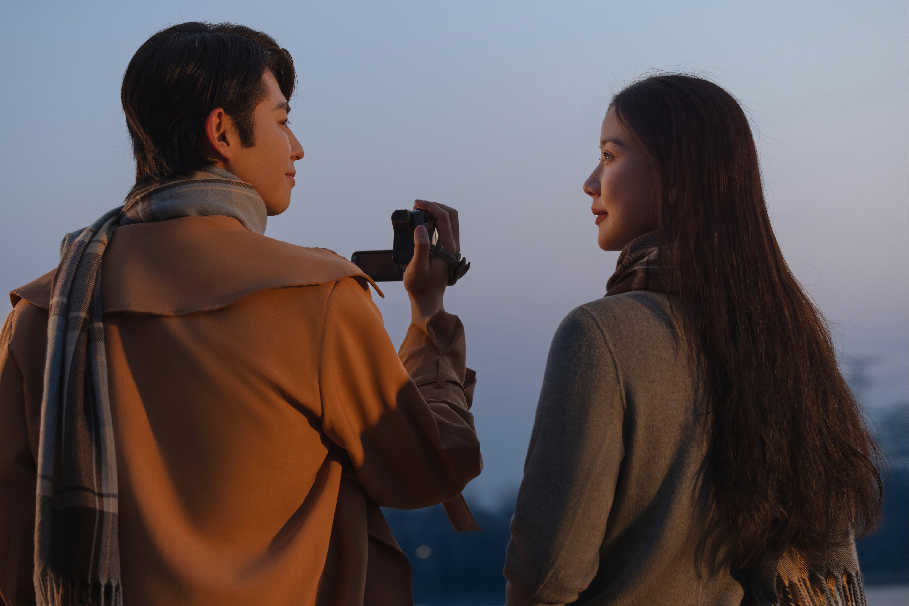 200块的爱情,廉价与珍贵的辩证,物质时代的感情样本