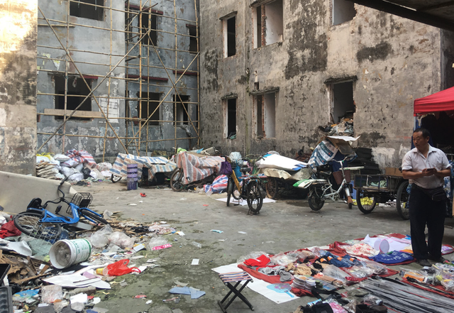 城中村暗访实录：谁在拨打那些'50元服务'老年电话？