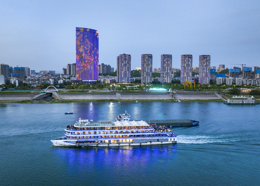 宜昌胜利三路妹子漂亮吗，城市街头审美观察与地域文化分析