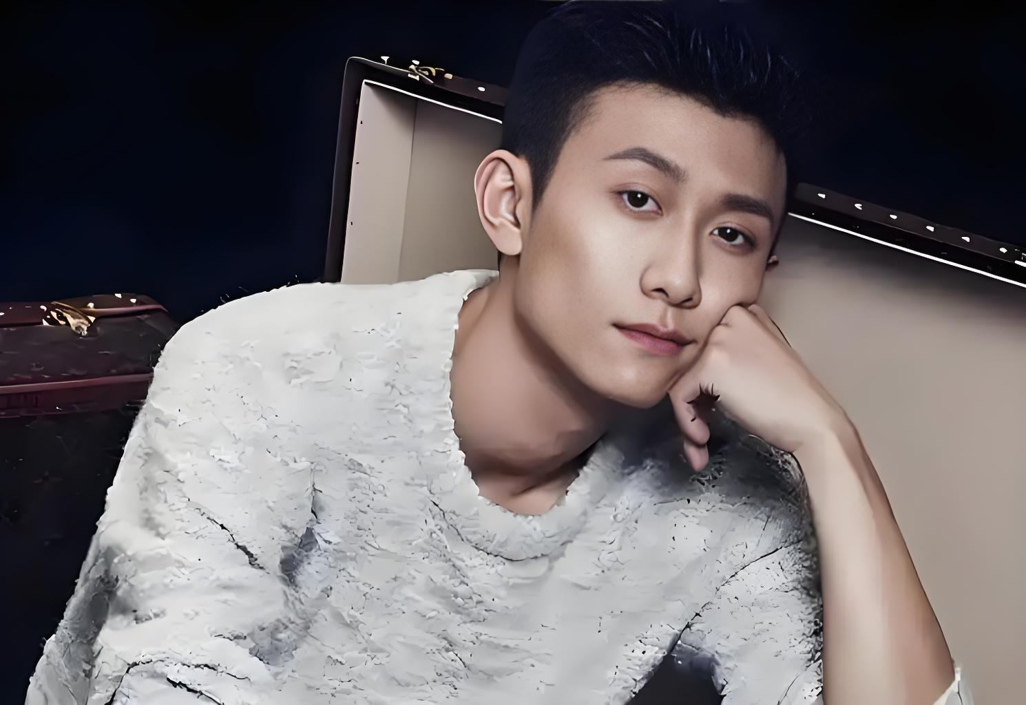 张一山算小鲜肉还是老戏骨 张一山为什么没成当红小鲜肉