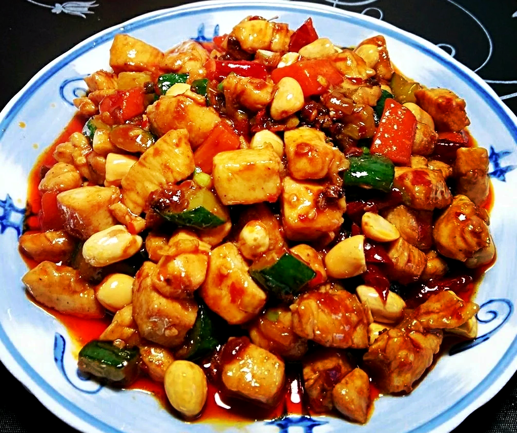 宫保鸡丁用的是淀粉还是生粉?