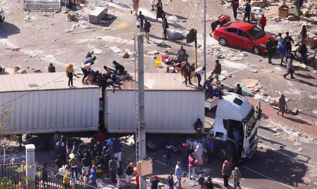 南非贫民窟,到底多凶险?...