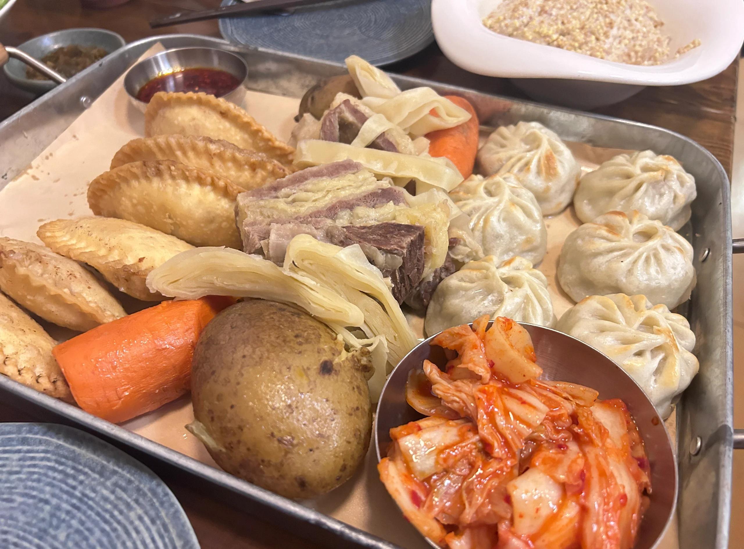 呼和浩特的快餐半夜500元该找谁联系？