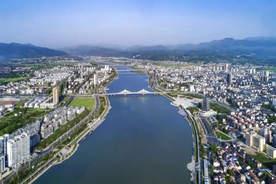 勉县学生快餐联系方式全攻略：从校园美食地图到安全用餐指南