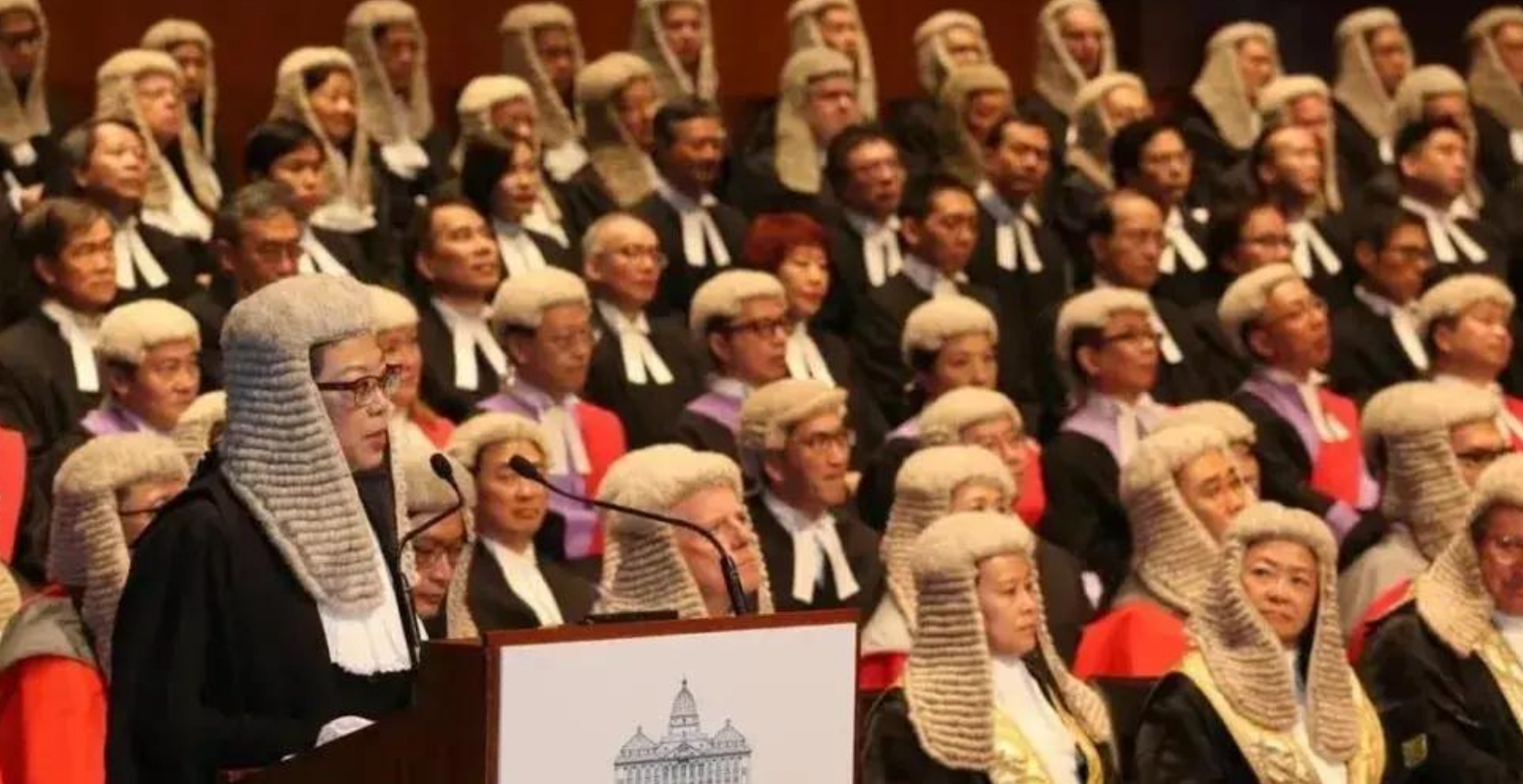 假发文化象征意义 臂钏首饰社会功能