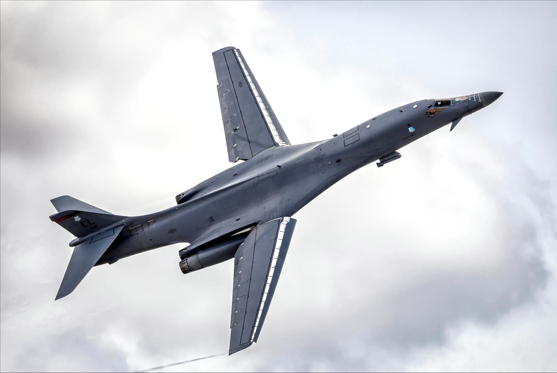 美军B21轰炸机性能解析 如何应对新型隐形战略轰炸机