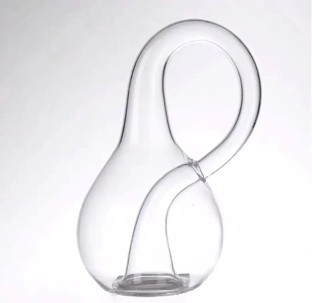 克莱因瓶为什么永远装不满水？背后真相大揭秘！