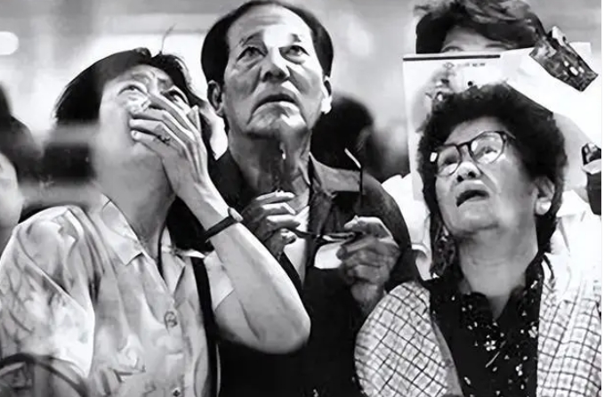 一份碗仔翅,是香港人的大生意?...