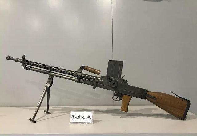 抗日名枪：勃然轻机枪浓浓的“捷克式”风？（上）...
