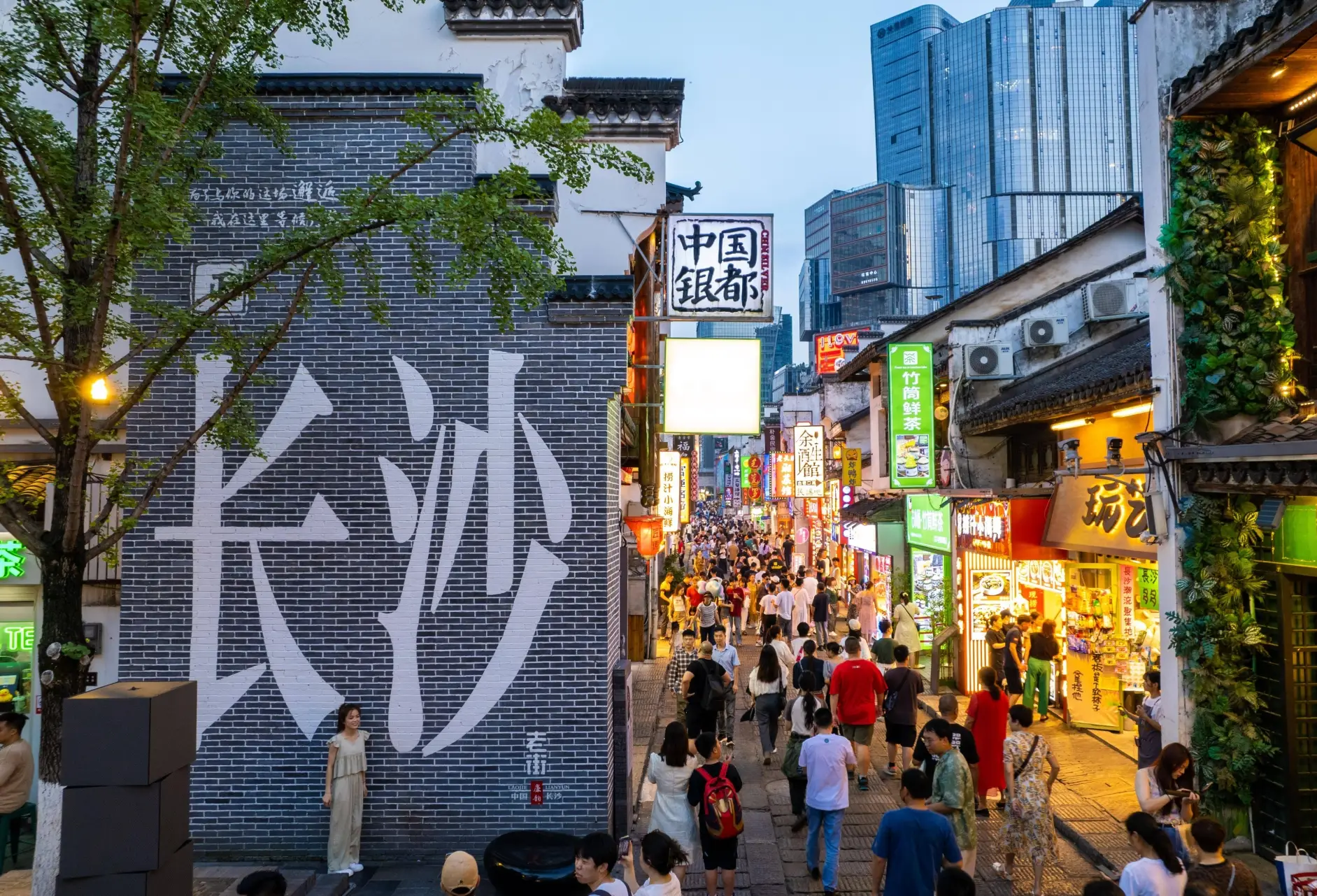 “ 好摄之徒 ”谢子龙...