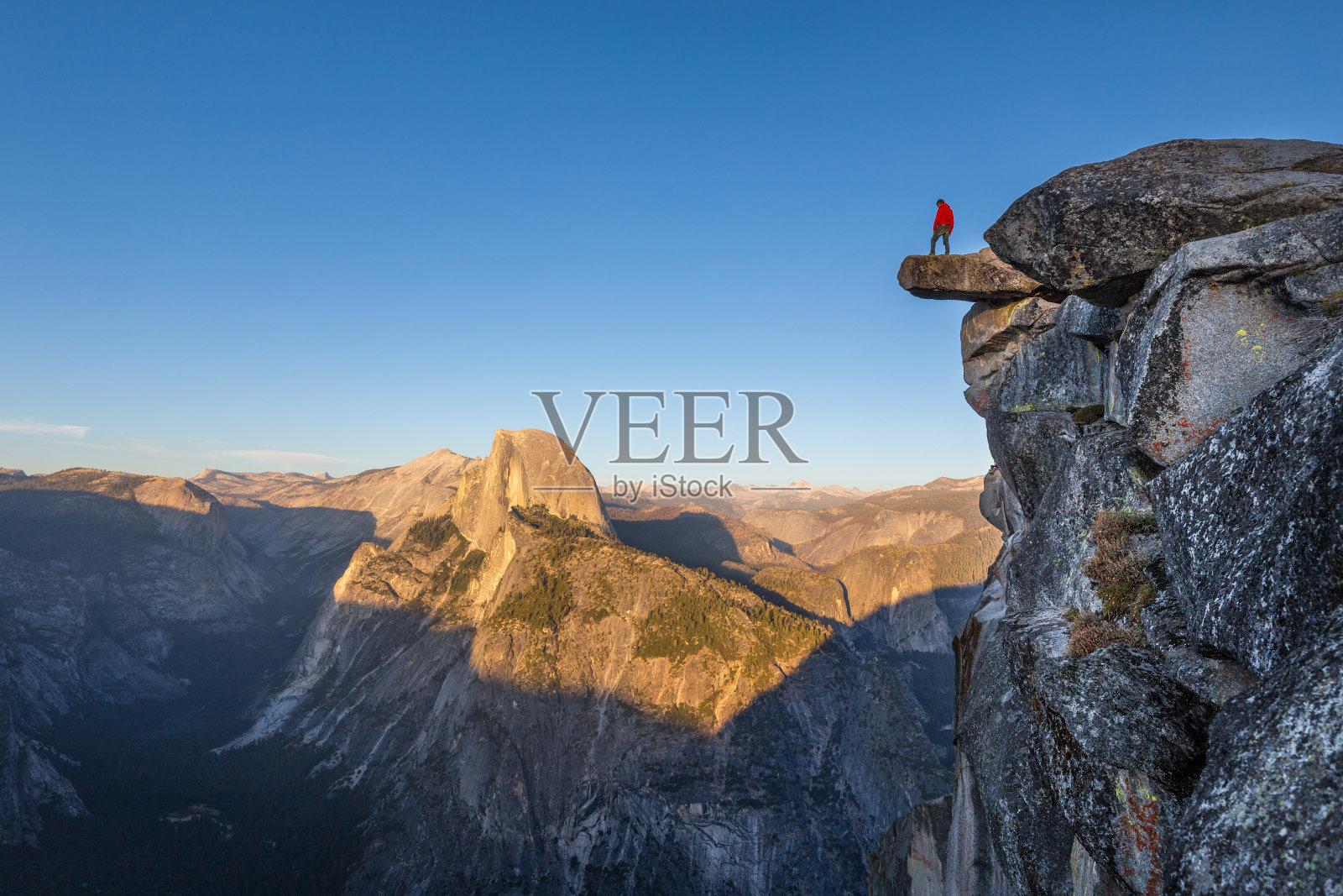 户外运动成瘾 徒手攀岩有多危险