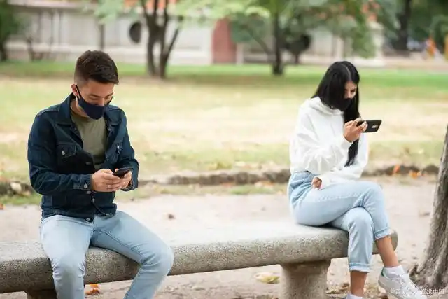 最新社交媒体热点评论,燕郊学院路大学生服务有哪些？2025年周边生活与避坑全攻略