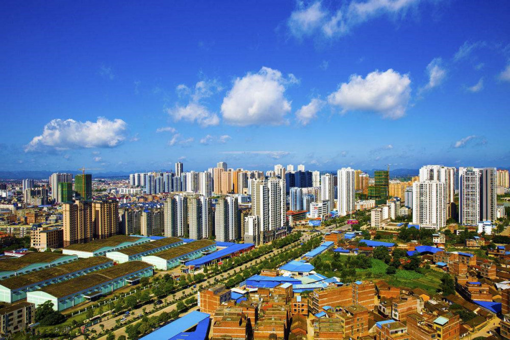 5平米早餐摊月入3万?揭秘棚户区王阿姨的生意火爆之谜