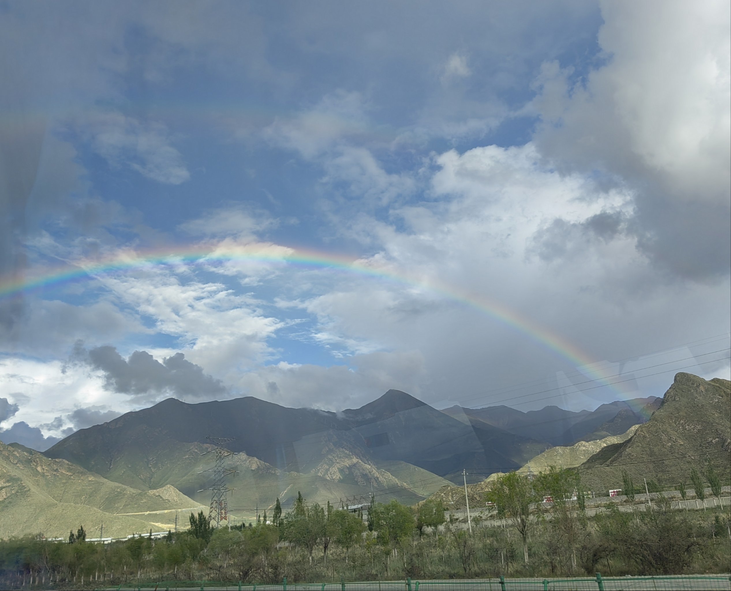 深度调查：兰州新区彩虹城附近小巷子