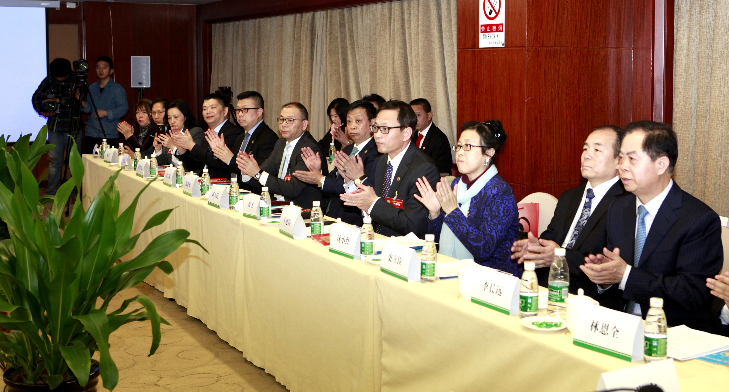 秘鲁总理任期排行榜 曼努埃尔诺列加政治生涯全解析