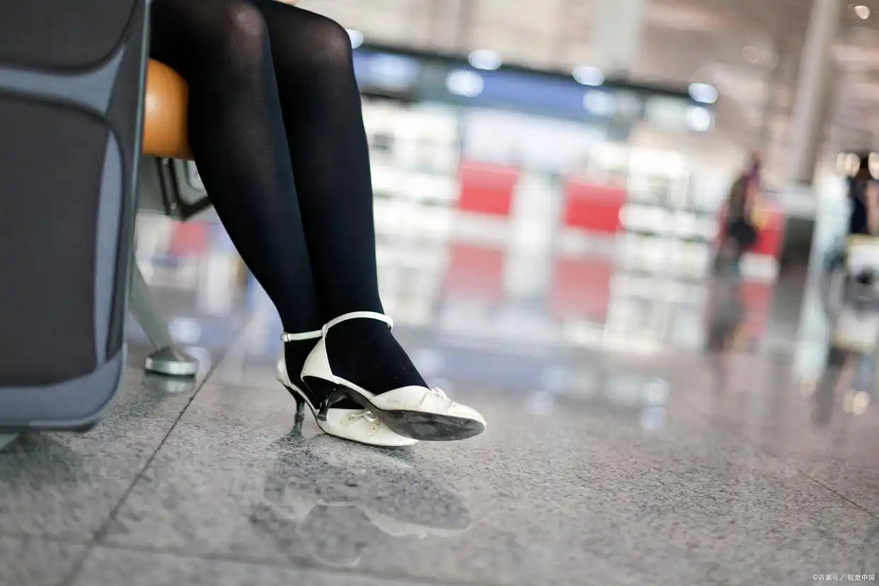 社会关注：丝袜脚网站