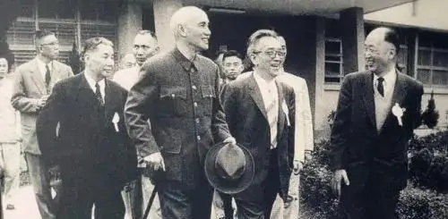 胡适为何会死心塌地跟随蒋介石逃离大陆 爱尔兰移民的五大方式介绍