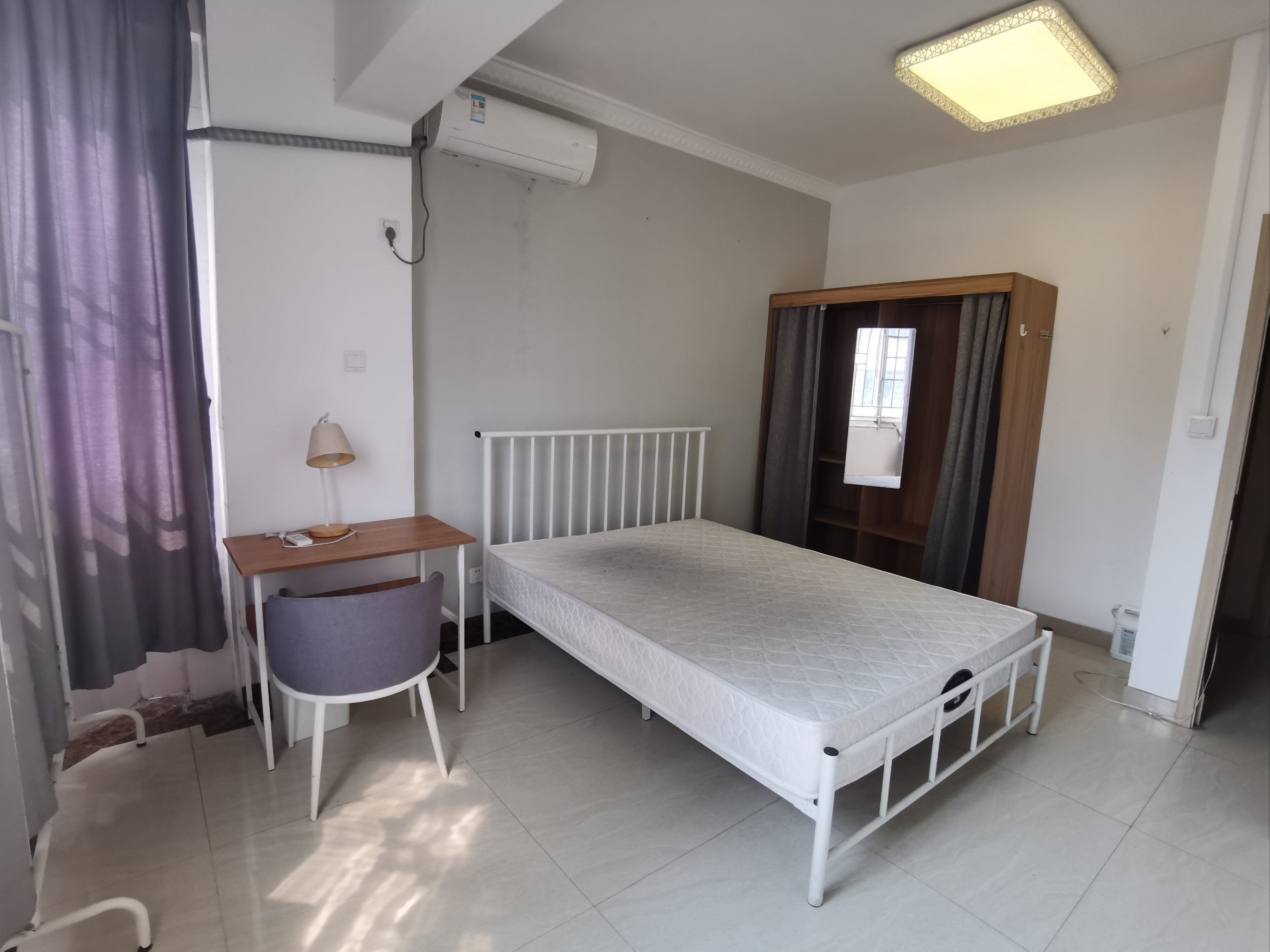 细节分析：合租 女大学生特殊精油按摩到底是什么？全面解析使用效果与注意事项