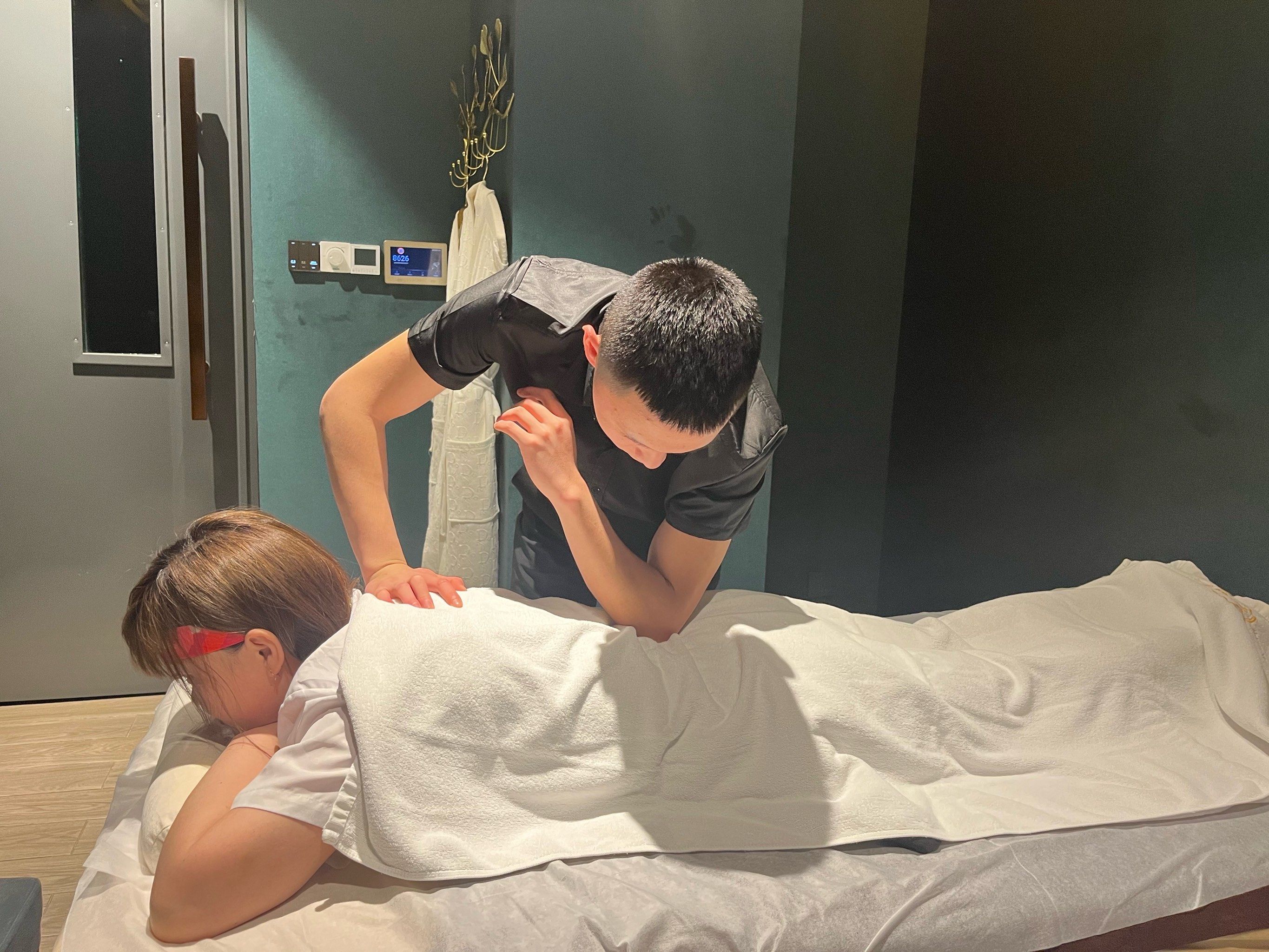 为什么上海高端SPA的人均消费会超过800元？揭秘龙凤论坛避坑指南