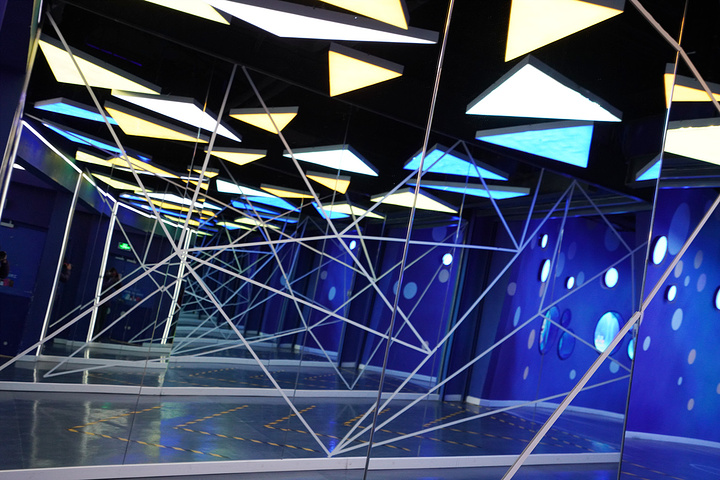 空中阶梯队历史意义 国庆阅兵展示装备 观阅兵式有感写作